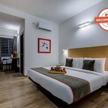Oyo Townhouse 42 Urvashi Theatre Hotel Chennai Exterior foto