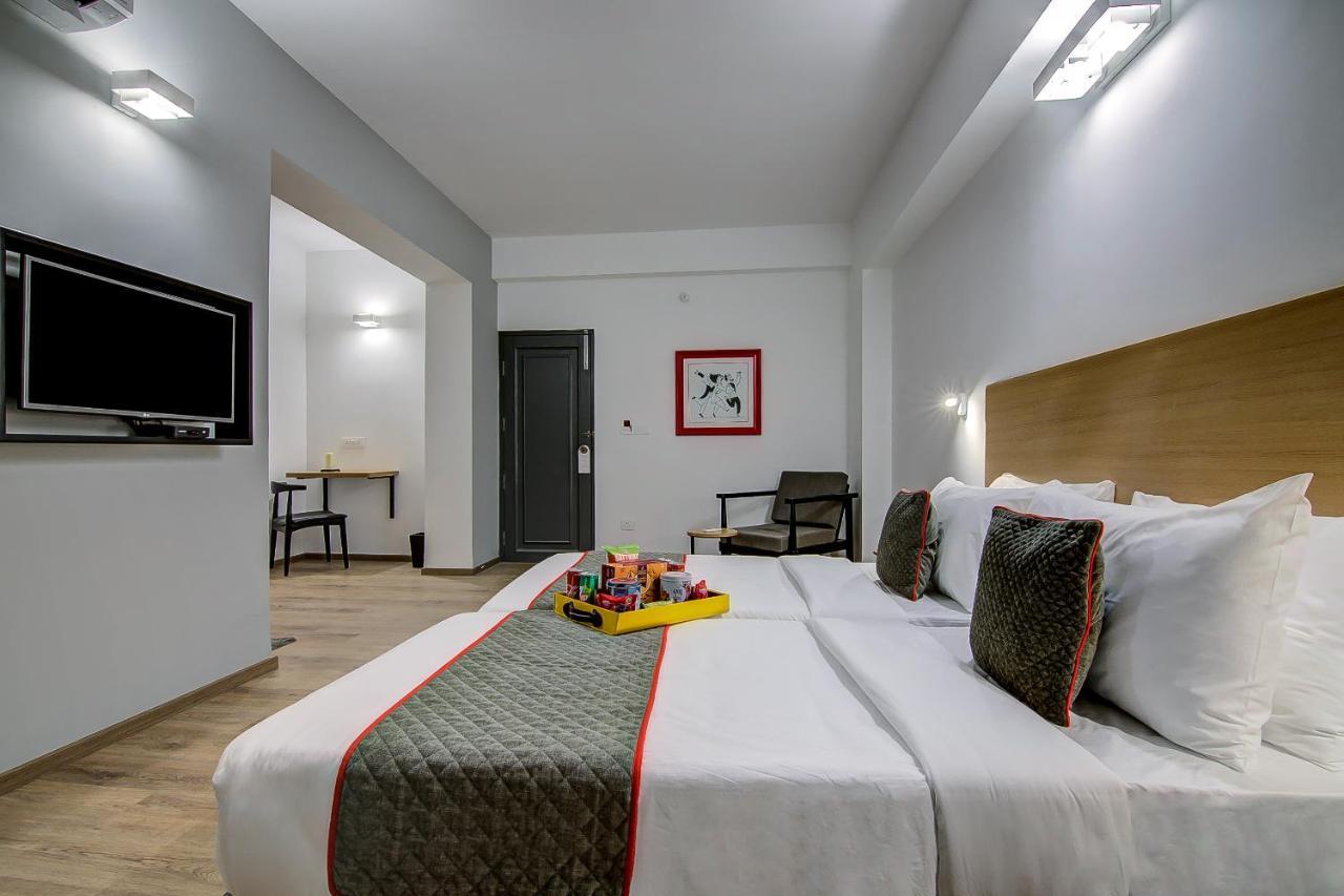 Oyo Townhouse 42 Urvashi Theatre Hotel Chennai Exterior foto