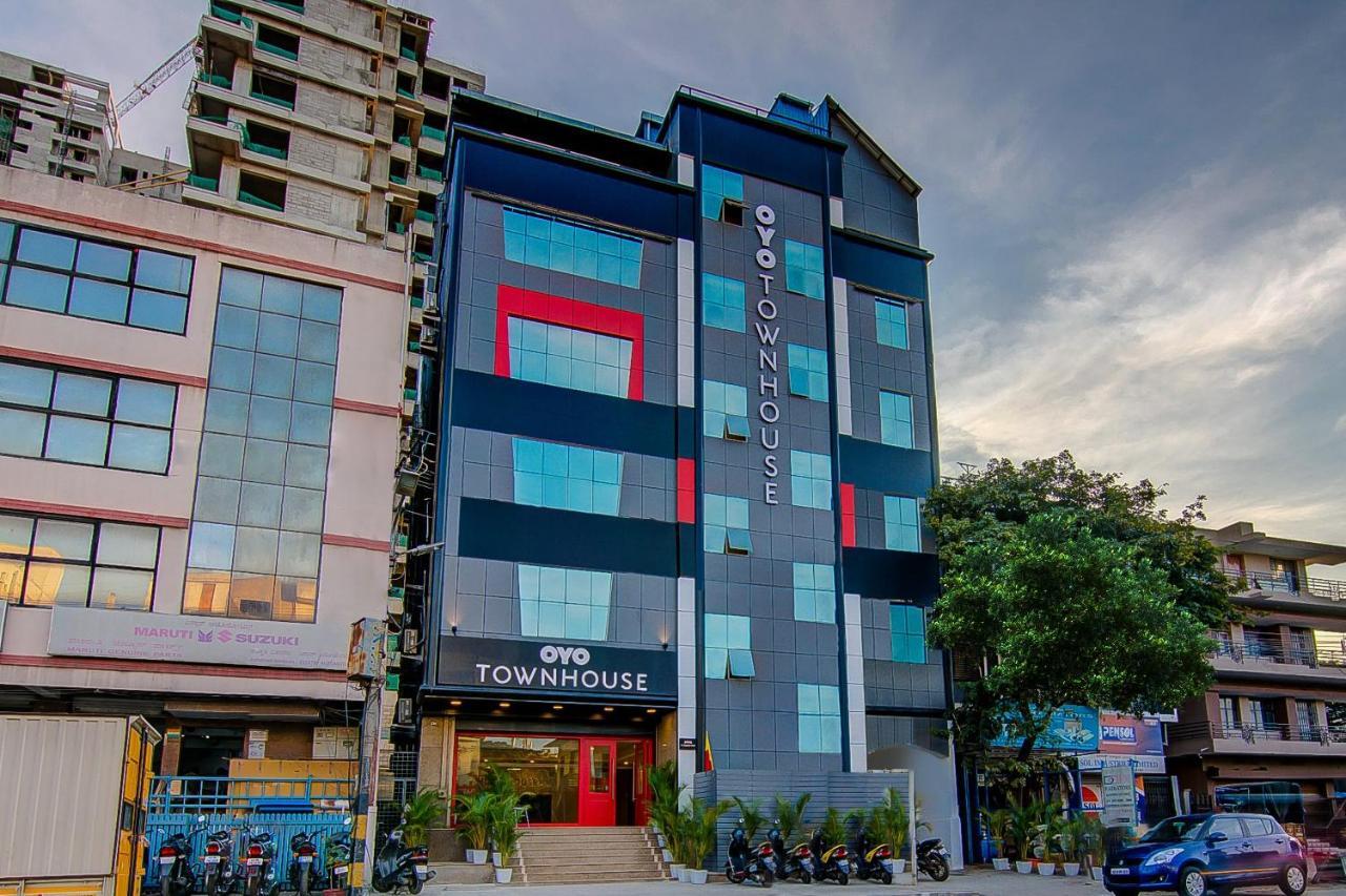 Oyo Townhouse 42 Urvashi Theatre Hotel Chennai Exterior foto